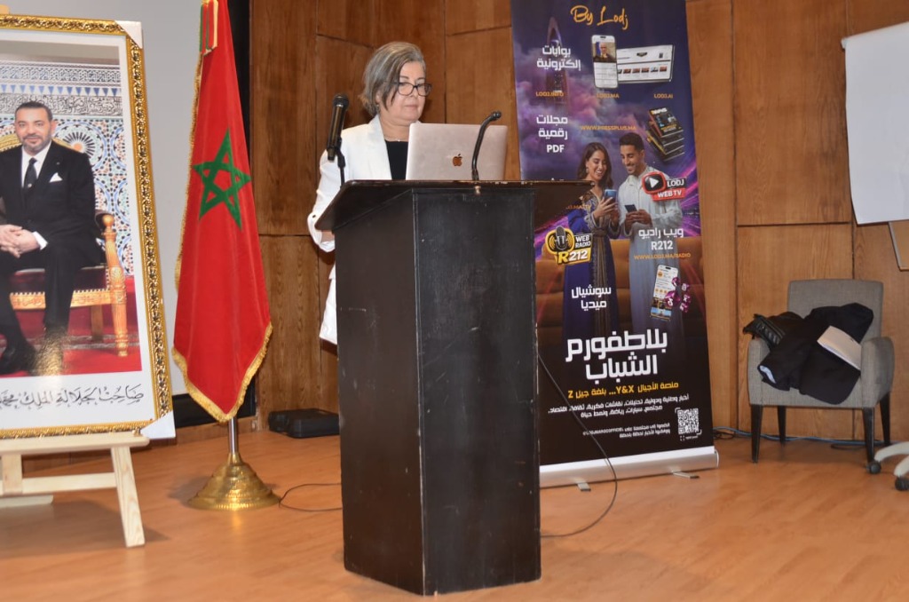 Conférence L’éthique en islam - Mme Asma Lamrabet à la tribune